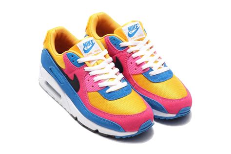 Nike womens multicolored sneakers + FREE SHIPPING